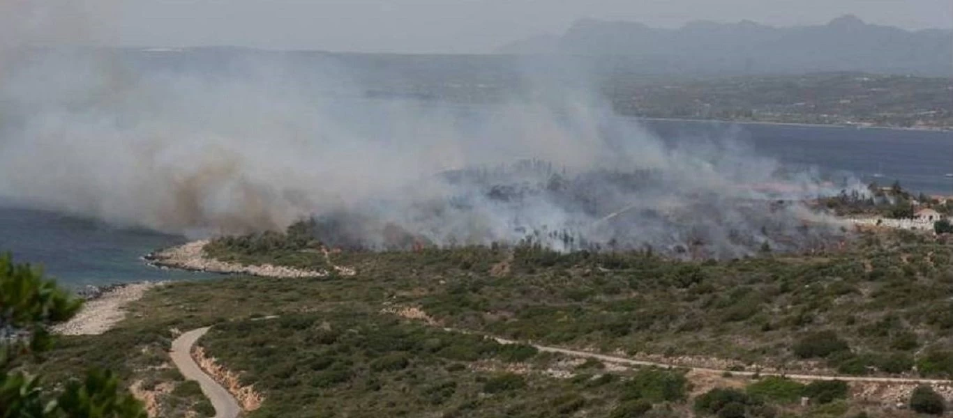 Φωτιά στην Πύλο: Συνελήφθη ένα άτομο για εμπρησμό